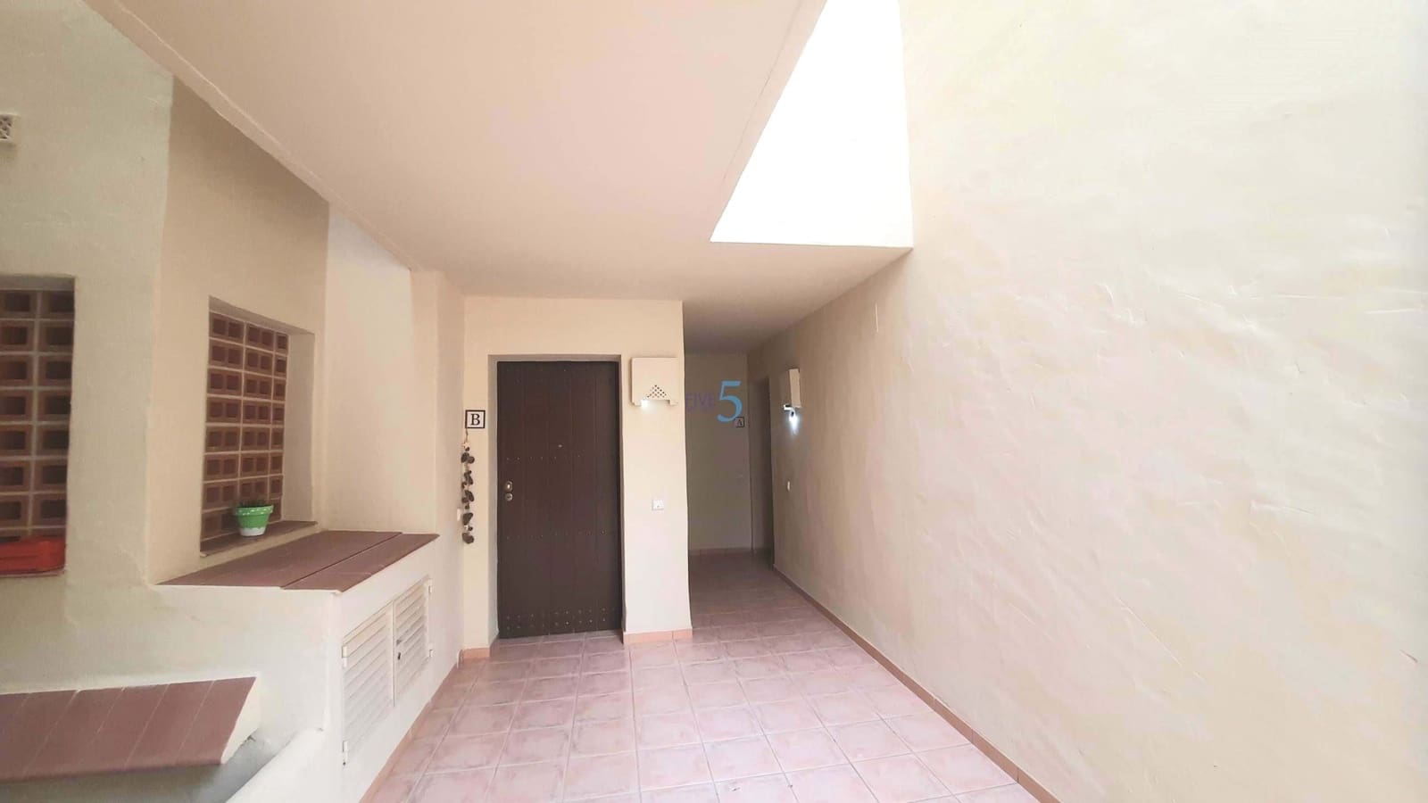 2 soverom Leilighet til salgs i Roda med svømmebasseng garasje - € 175 000 (Ref: 9217797)