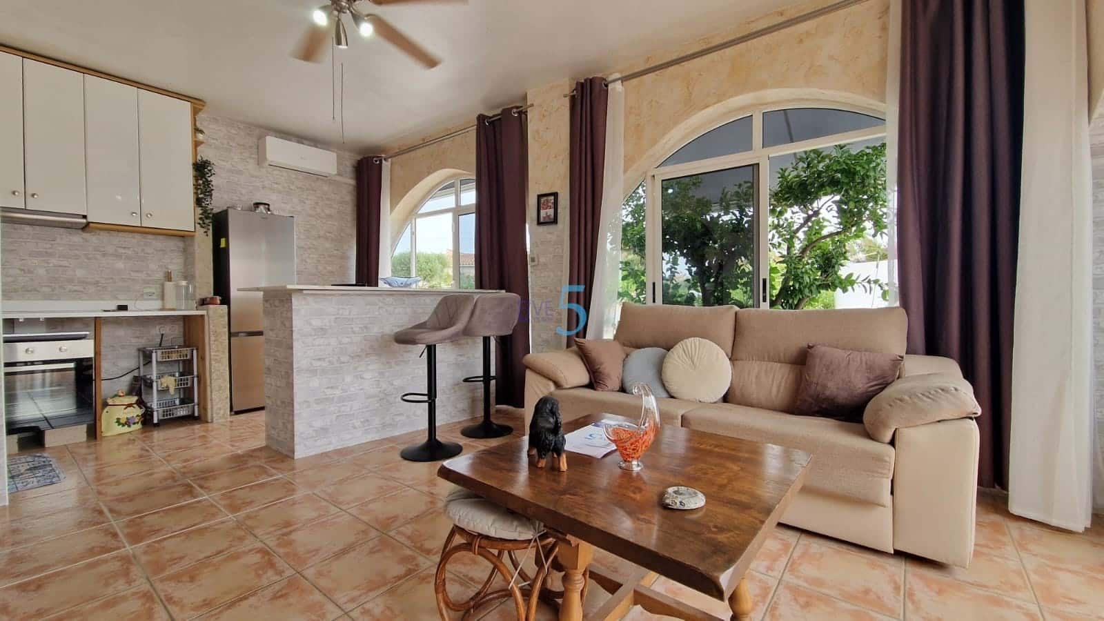 5 makuuhuone Huvila myytävänä paikassa Ciudad Quesada mukana uima-altaan 
autotalli - 475 000 € (Ref: 9219599)