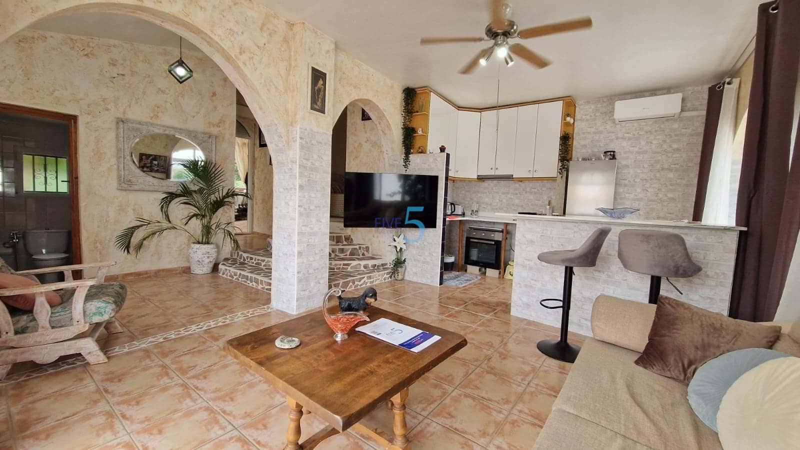 5 makuuhuone Huvila myytävänä paikassa Ciudad Quesada mukana uima-altaan 
autotalli - 475 000 € (Ref: 9219599)