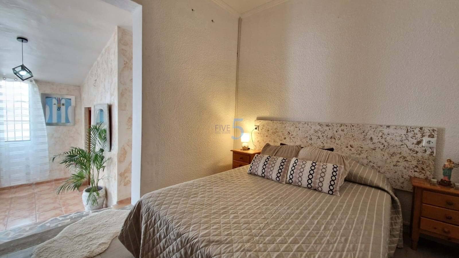 5 makuuhuone Huvila myytävänä paikassa Ciudad Quesada mukana uima-altaan 
autotalli - 475 000 € (Ref: 9219599)