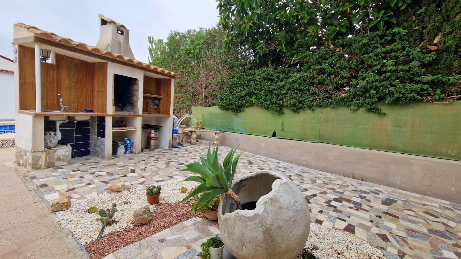 5 makuuhuone Huvila myytävänä paikassa Ciudad Quesada mukana uima-altaan 
autotalli - 475 000 € (Ref: 9219599)