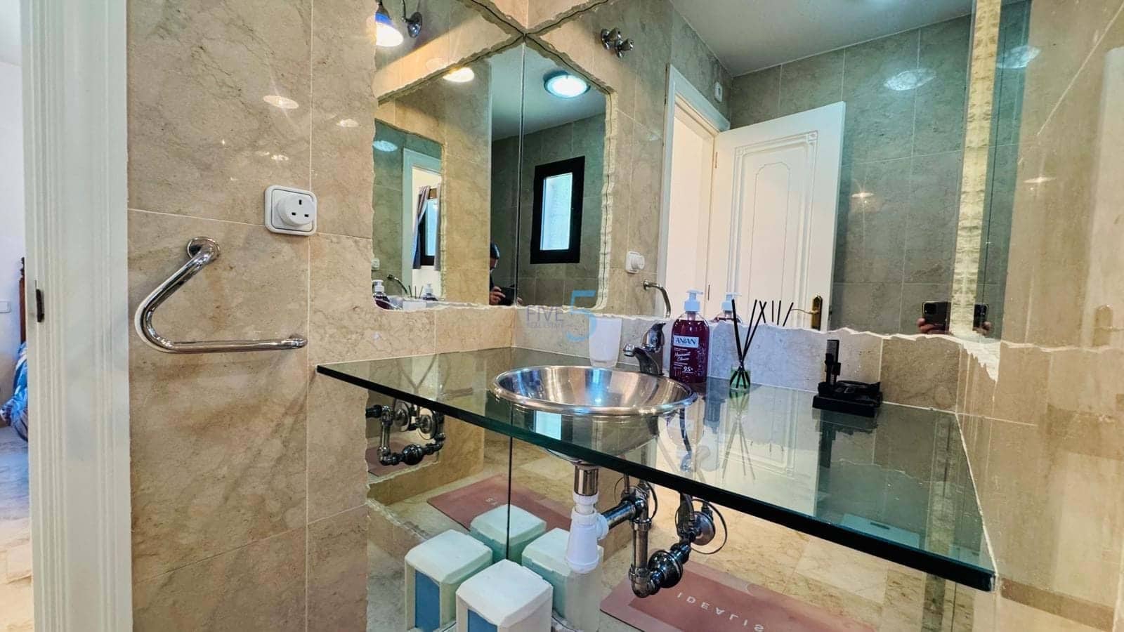 3 soverom Leilighet til salgs i Las Ramblas Golf med svømmebasseng garasje - € 219 995 (Ref: 9219601)