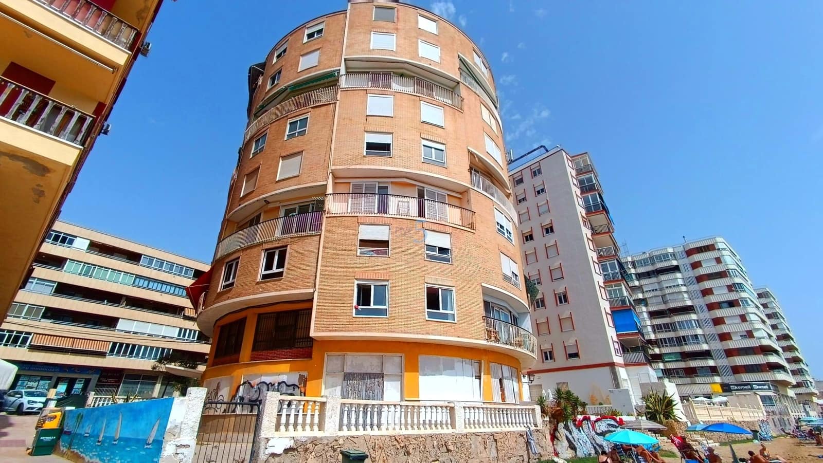 3 soveværelse Lejlighed til salg i Torrevieja med garage - € 390.000 (Ref: 9220497)