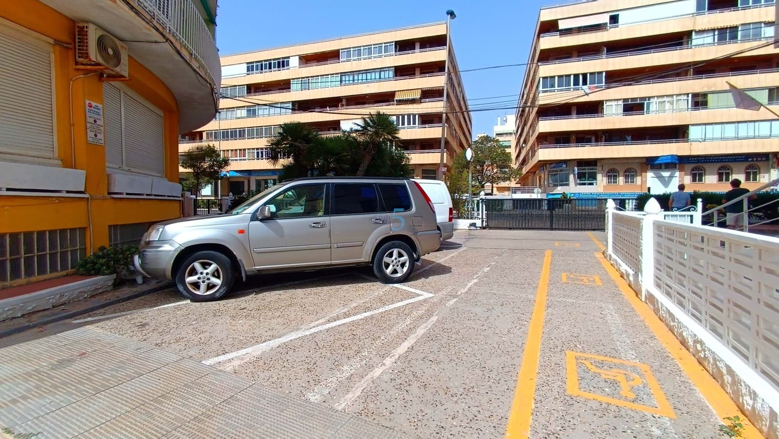 3 soveværelse Lejlighed til salg i Torrevieja med garage - € 390.000 (Ref: 9220497)