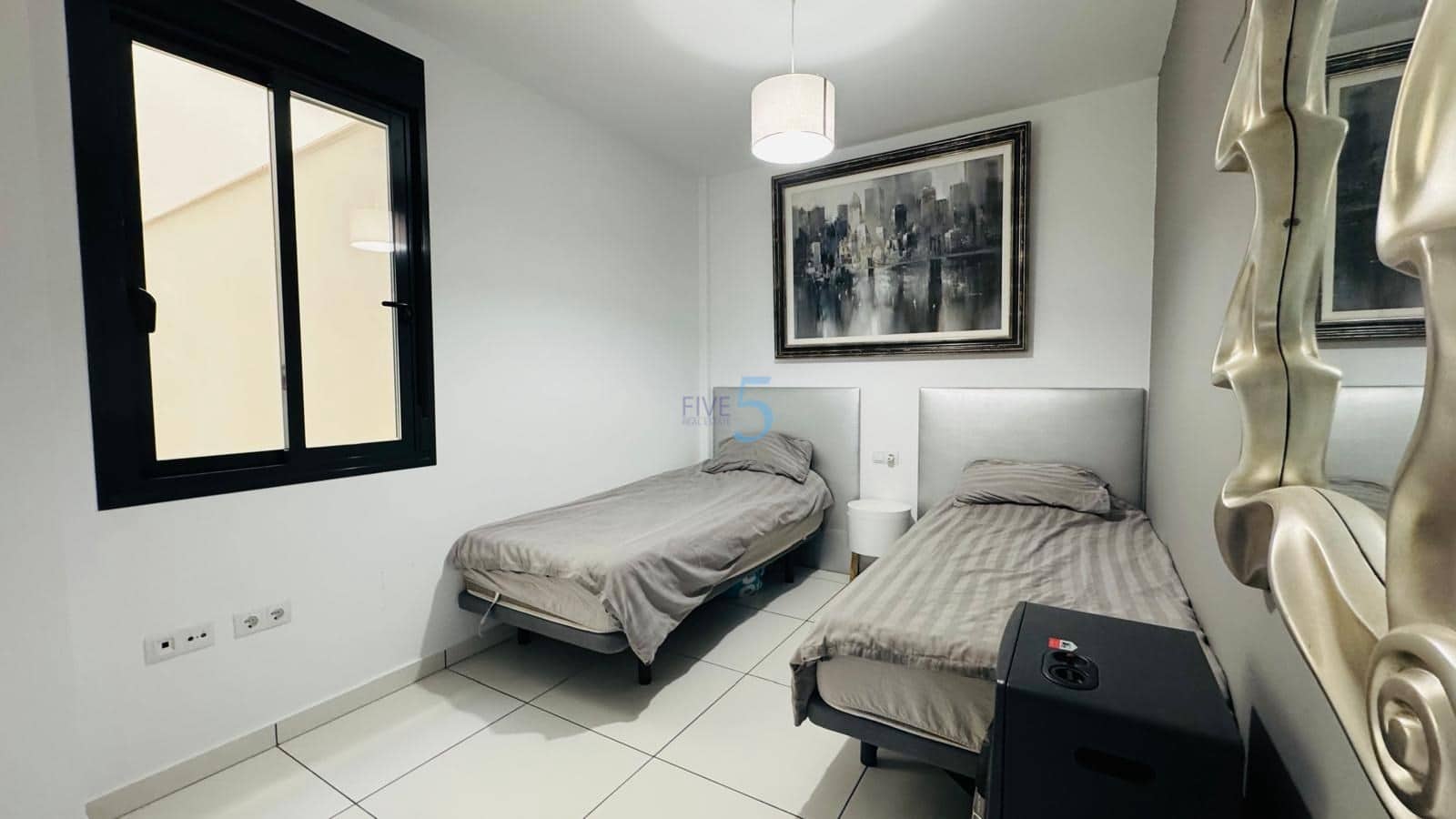 Apartamento de 2 habitaciones en Villamartin en venta con piscina garaje - 269.000 € (Ref: 9227178)