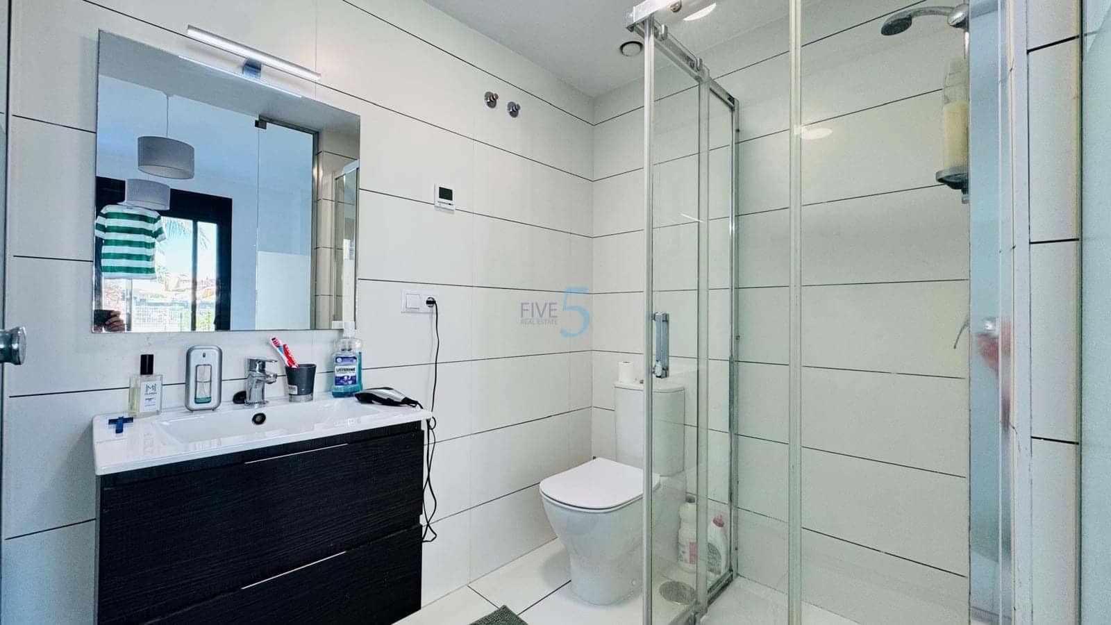 Apartamento de 2 habitaciones en Villamartin en venta con piscina garaje - 269.000 € (Ref: 9227178)