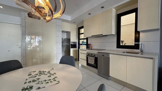 Apartamento de 2 habitaciones en Villamartin, Orihuela en venta con piscina garaje - 269.000 € (Ref: 9227178)