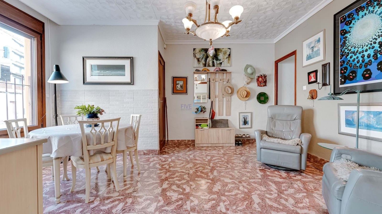 5 bedroom Villa for sale in San Fulgencio with pool garage - € 349,999 (Ref: 9228051)