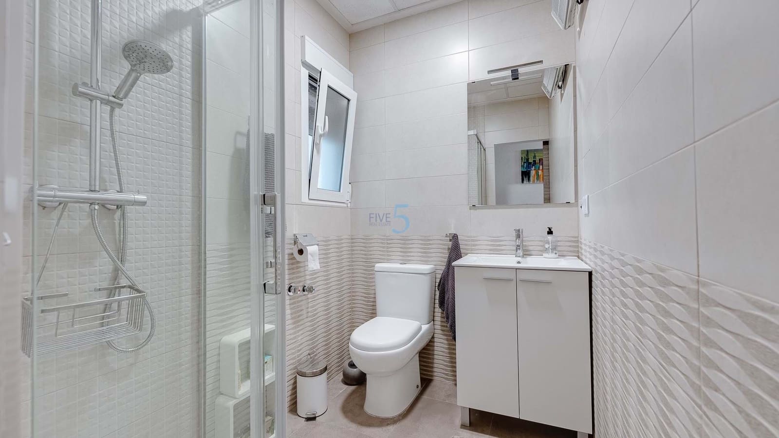 5 bedroom Villa for sale in San Fulgencio with pool garage - € 349,999 (Ref: 9228051)