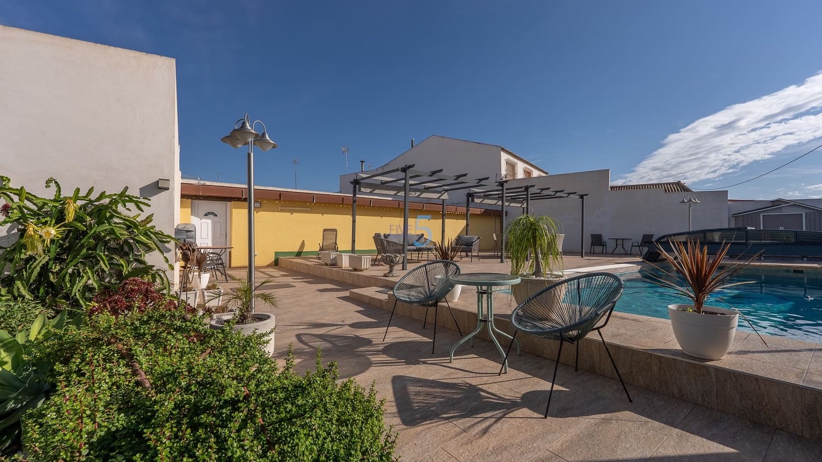 5 bedroom Villa for sale in San Fulgencio with pool garage - € 349,999 (Ref: 9228051)