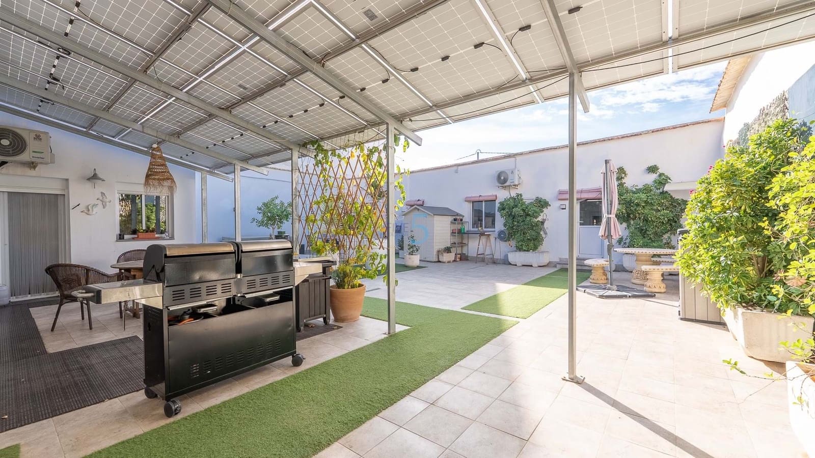 5 bedroom Villa for sale in San Fulgencio with pool garage - € 349,999 (Ref: 9228051)