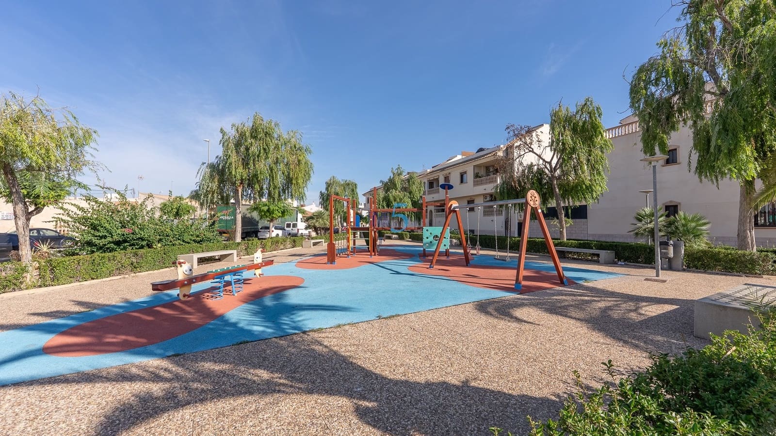 5 bedroom Villa for sale in San Fulgencio with pool garage - € 349,999 (Ref: 9228051)