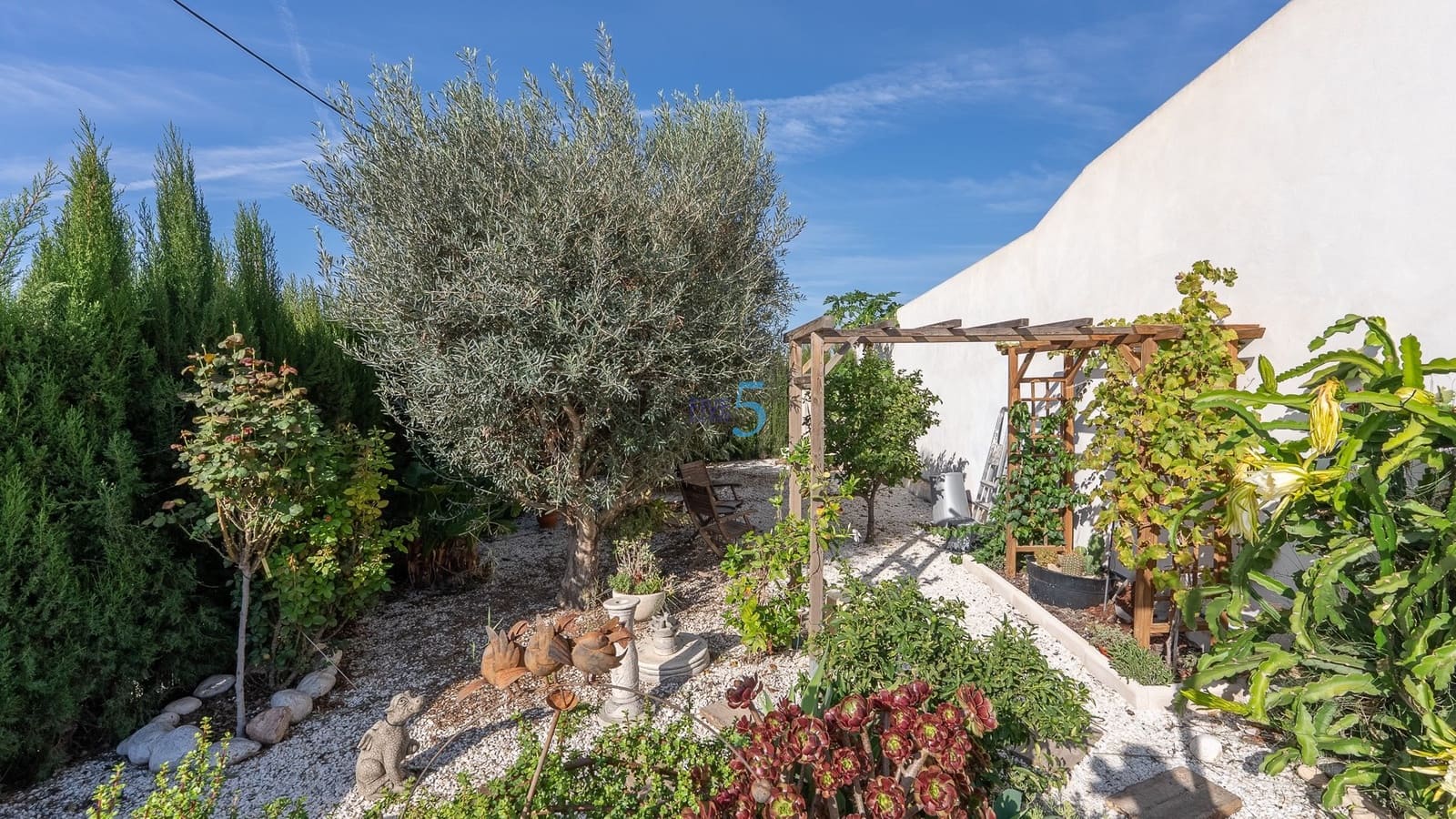 5 bedroom Villa for sale in San Fulgencio with pool garage - € 349,999 (Ref: 9228051)