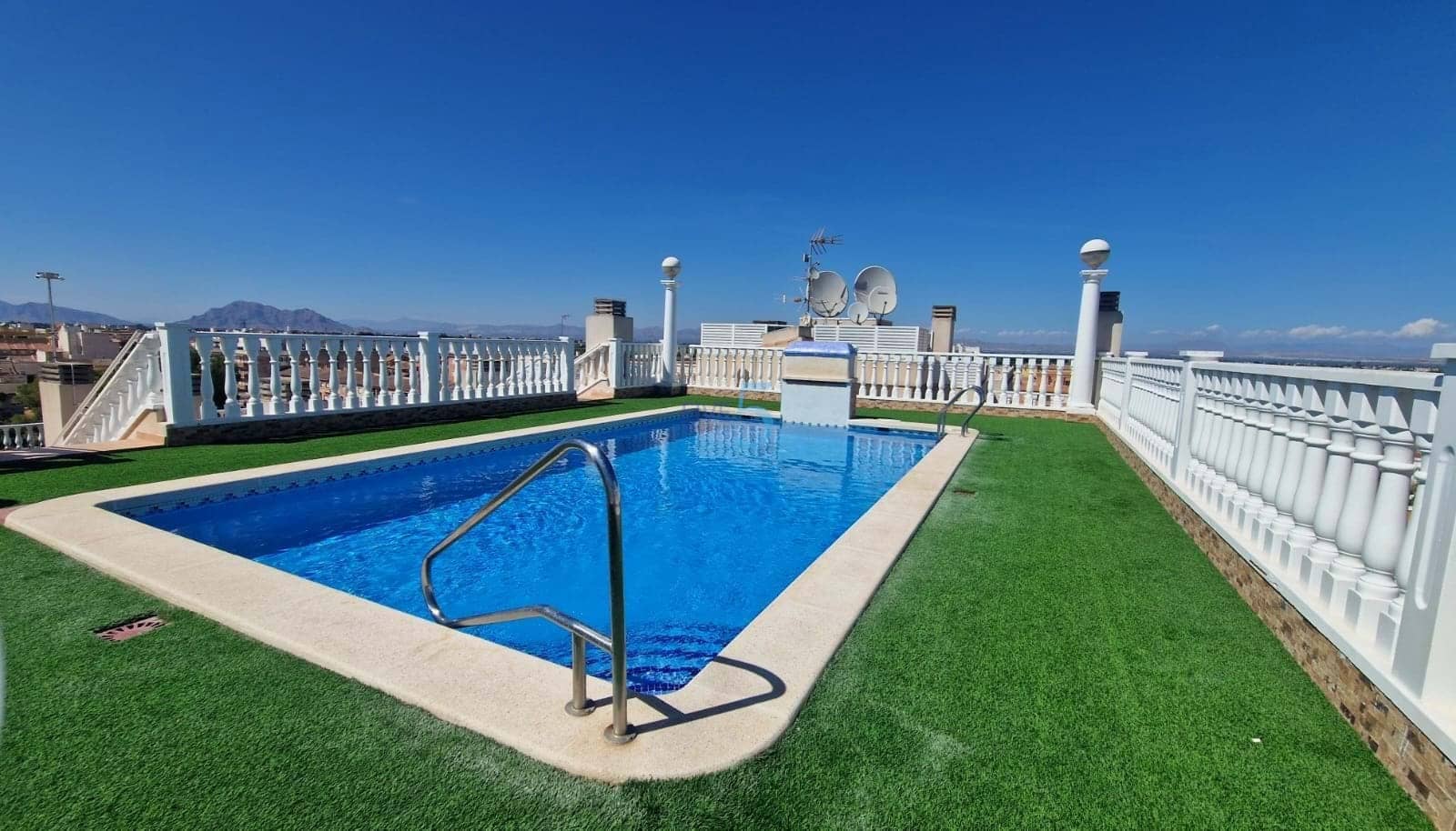 2 soveværelse Lejlighed til salg i Formentera del Segura med swimmingpool - € 99.999 (Ref: 9235492)