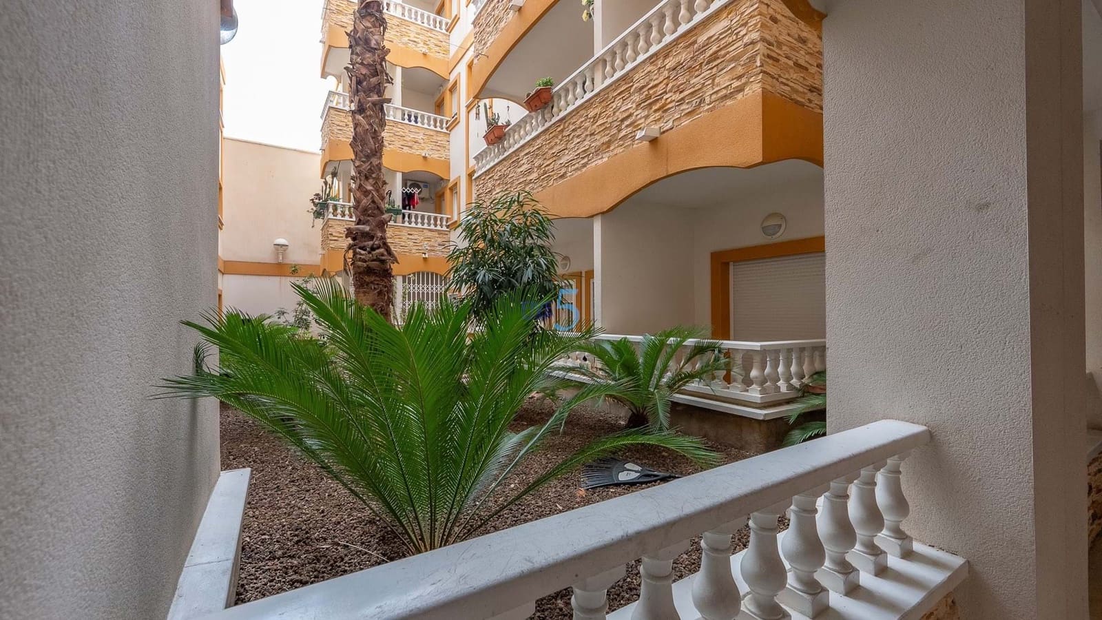 2 soveværelse Lejlighed til salg i Formentera del Segura med swimmingpool - € 99.999 (Ref: 9235492)