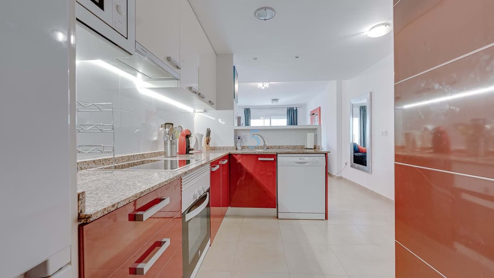 Apartamento de 2 habitaciones en Villamartin en venta con piscina garaje - 224.900 € (Ref: 9240918)