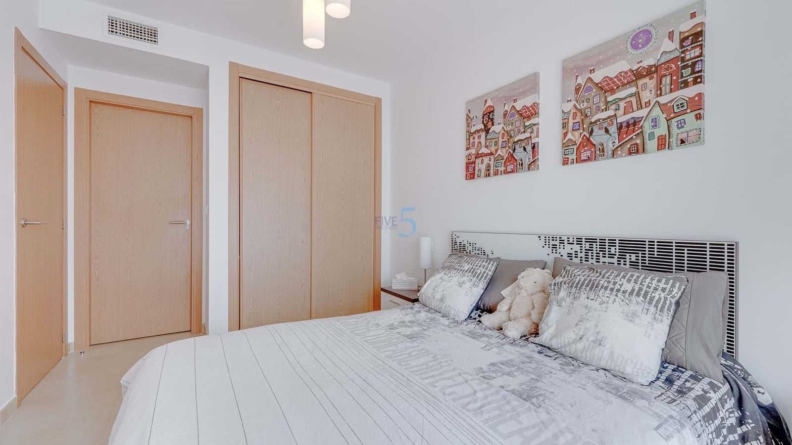 Apartamento de 2 habitaciones en Villamartin en venta con piscina garaje - 224.900 € (Ref: 9240918)