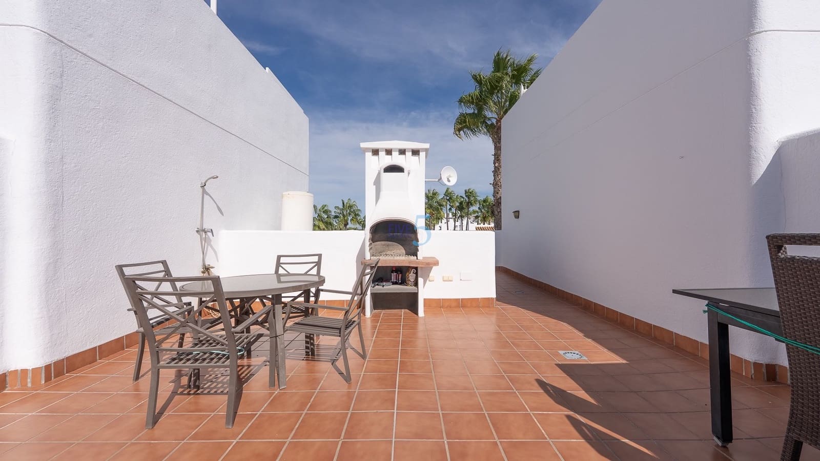 Apartamento de 2 habitaciones en Villamartin en venta con piscina garaje - 224.900 € (Ref: 9240918)