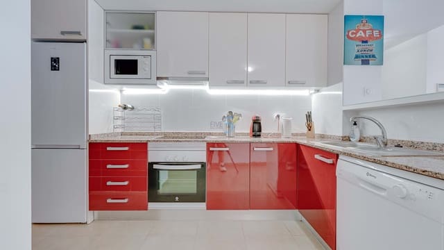 2 soverom Leilighet til salgs i Villamartin, Orihuela med svømmebasseng garasje - € 224 900 (Ref: 9240918)