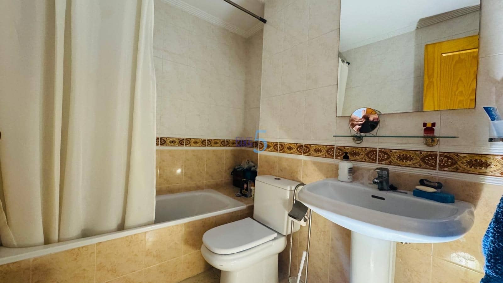 3 bedroom Apartment for sale in Guardamar del Segura with pool - € 210,000 (Ref: 9242366)