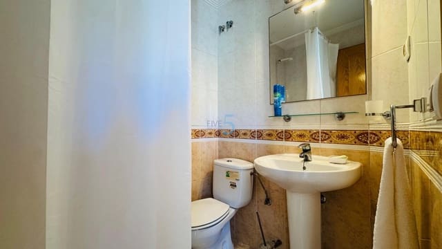 3 bedroom Apartment for sale in Guardamar del Segura with pool - € 210,000 (Ref: 9242366)