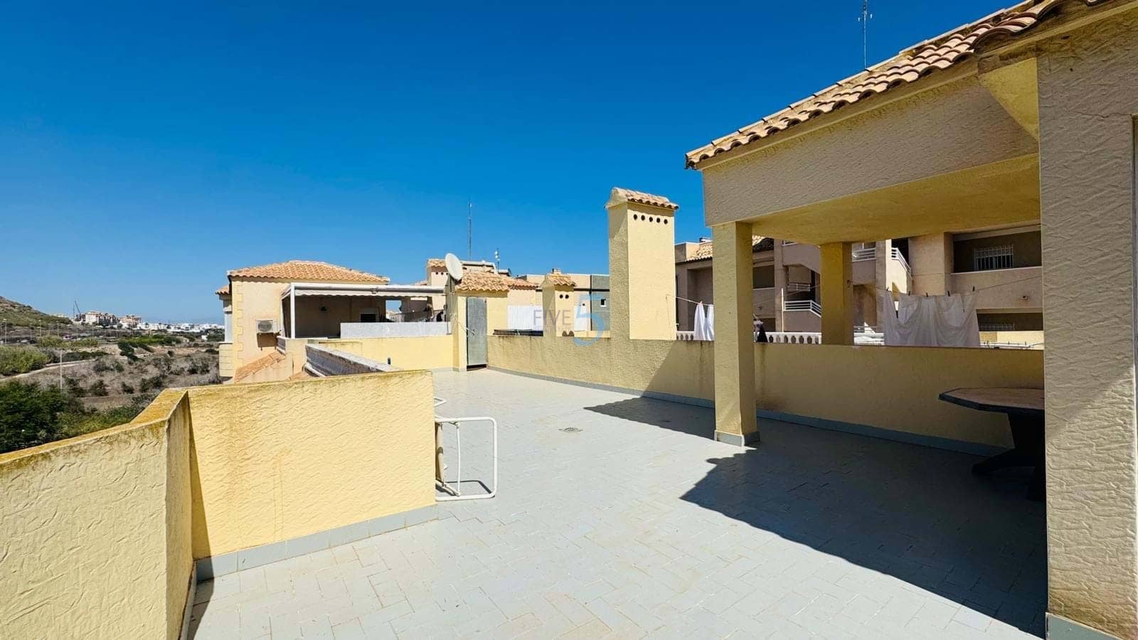 3 bedroom Apartment for sale in Guardamar del Segura with pool - € 210,000 (Ref: 9242366)