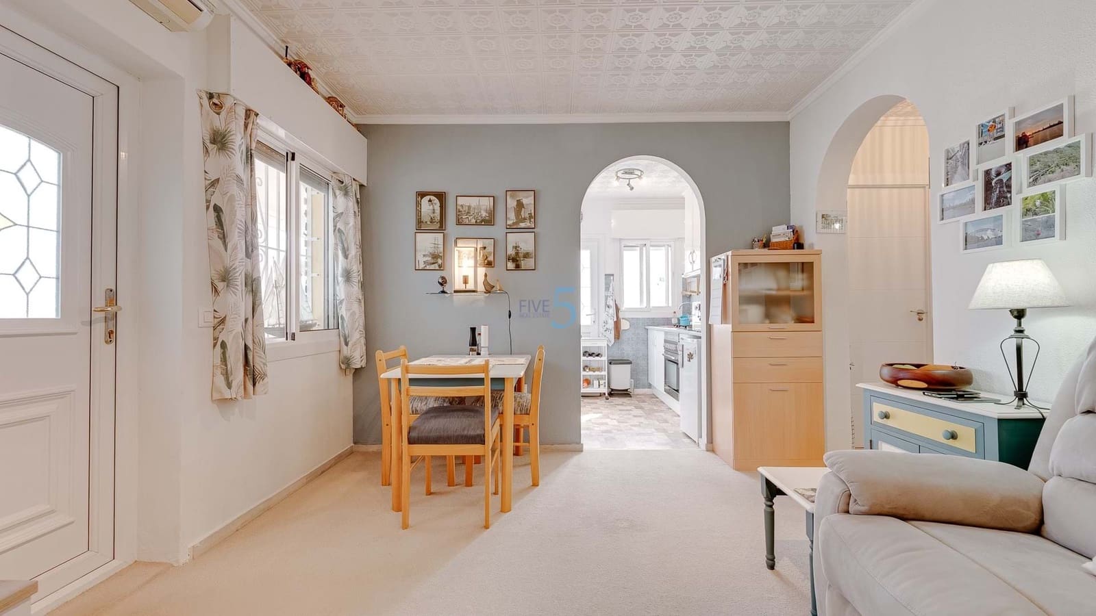 2 makuuhuone Huvila myytävänä paikassa Torrevieja - 225 000 € (Ref: 9244502)