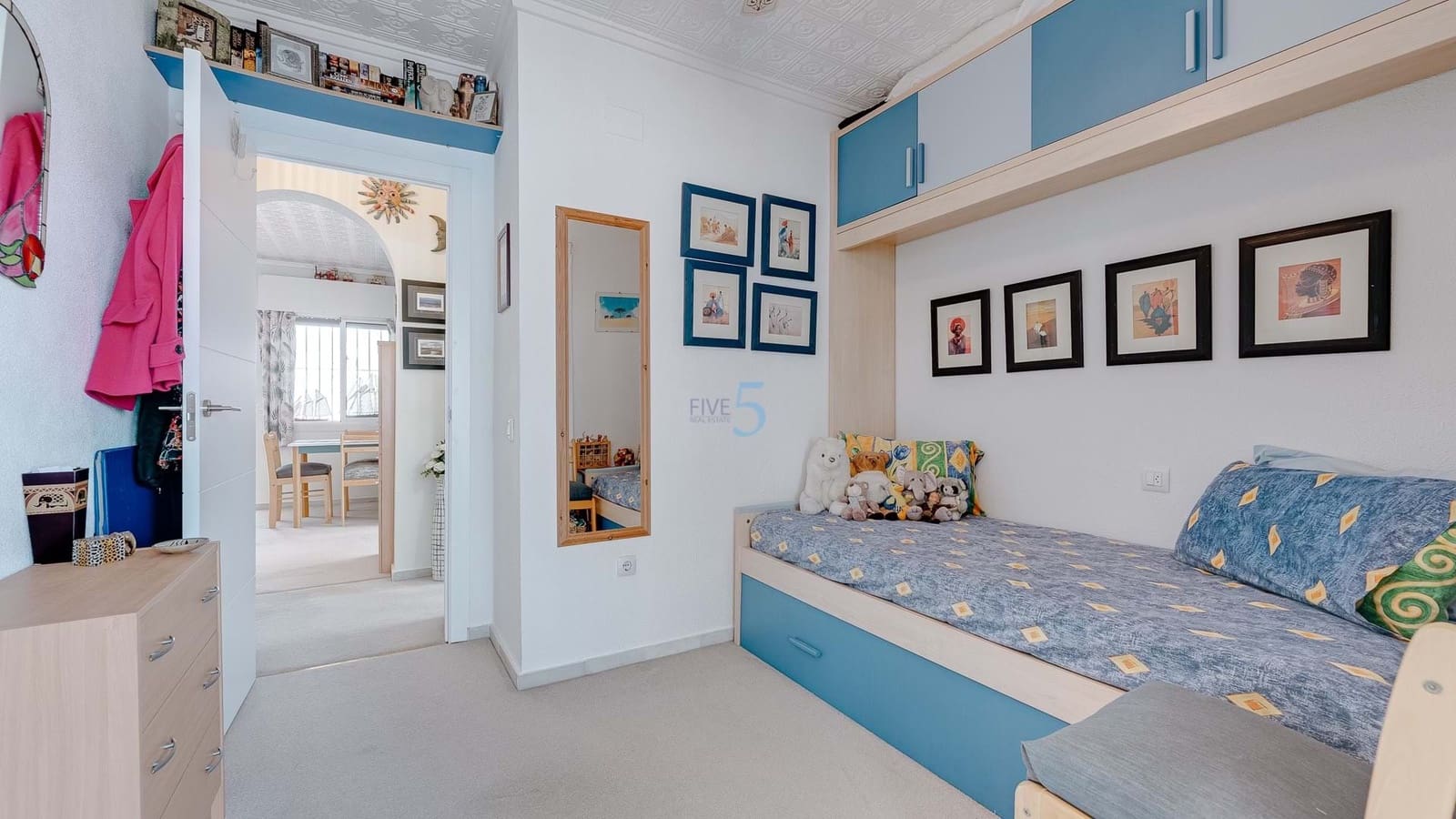 2 makuuhuone Huvila myytävänä paikassa Torrevieja - 225 000 € (Ref: 9244502)