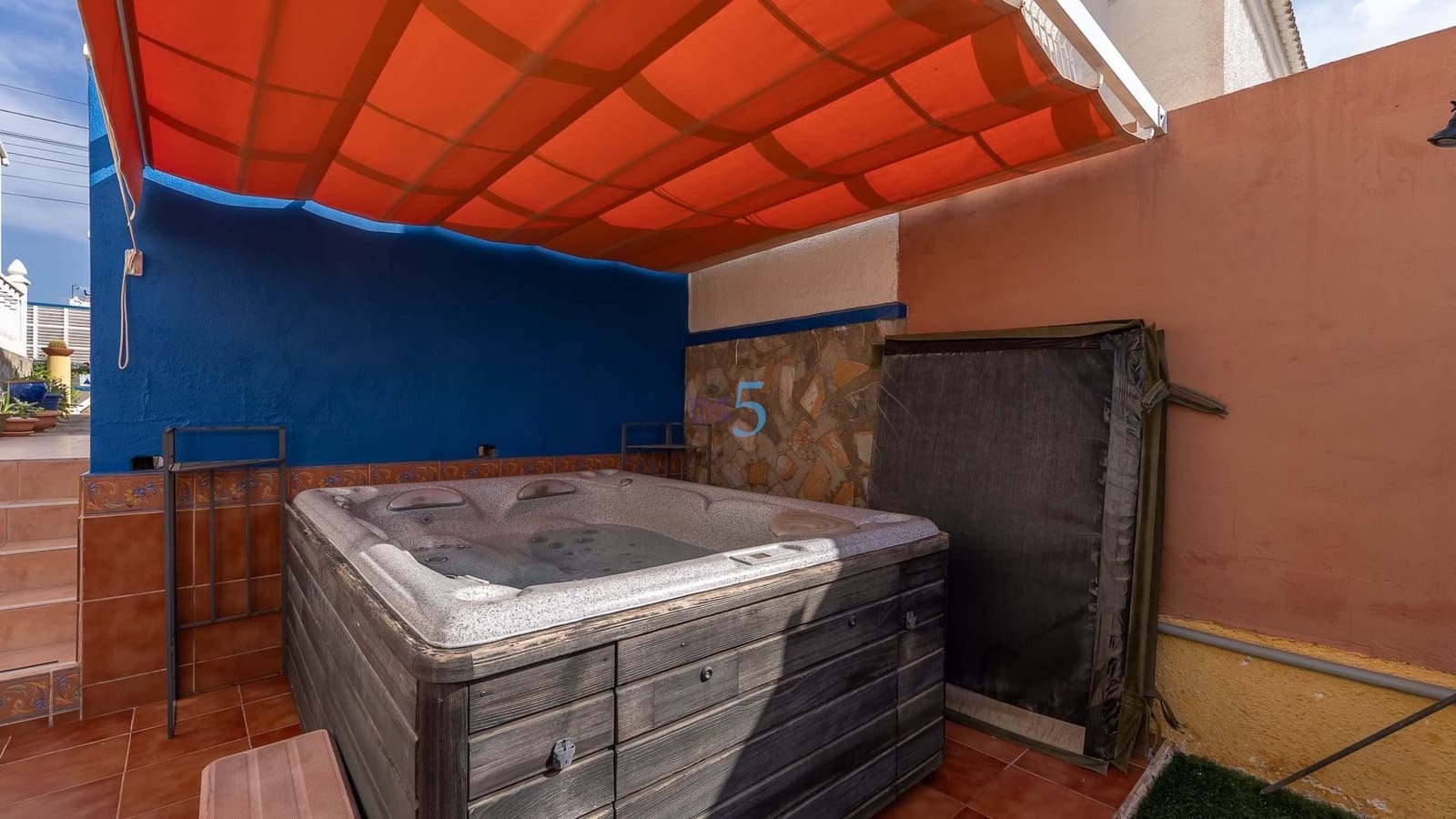 2 makuuhuone Huvila myytävänä paikassa Torrevieja - 225 000 € (Ref: 9244502)