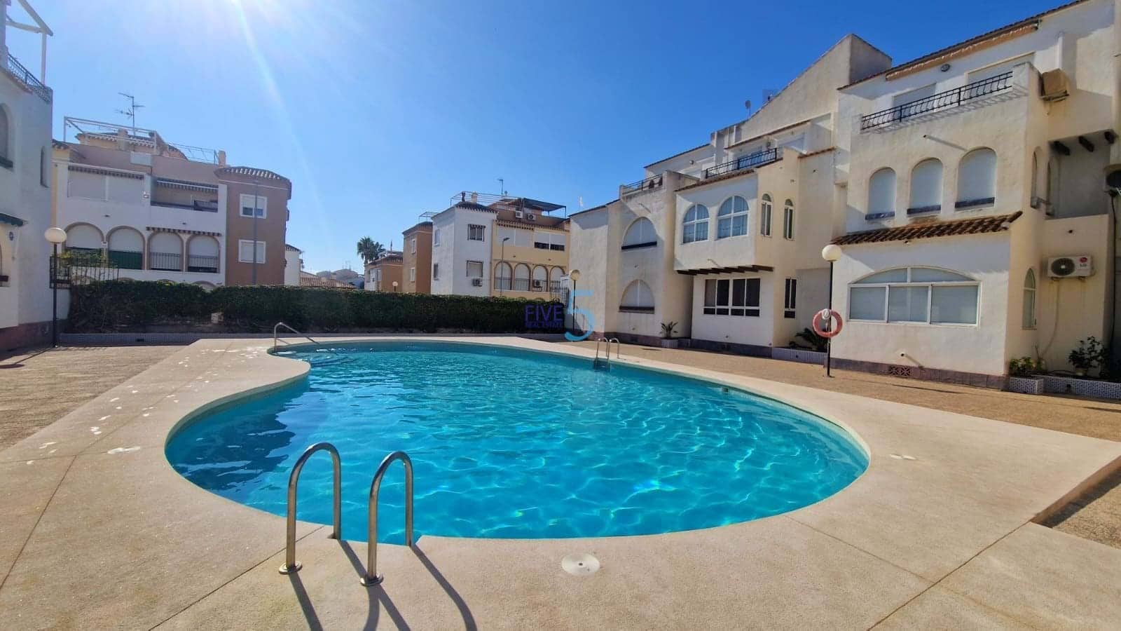 1 soverom Leilighet til salgs i Torrevieja med svømmebasseng - € 119 999 (Ref: 9245602)
