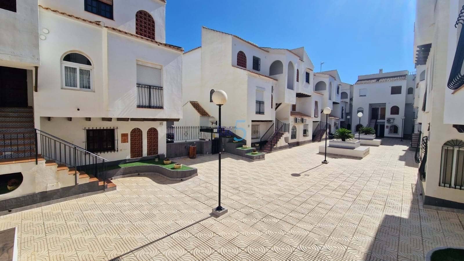 1 soverom Leilighet til salgs i Torrevieja med svømmebasseng - € 119 999 (Ref: 9245602)