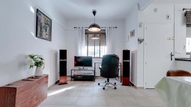 2 chambre Maison de Ville à vendre à Torrevieja avec piscine - 165 000 € (Ref: 9245775)