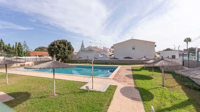 2 chambre Maison de Ville à vendre à Torrevieja avec piscine - 165 000 € (Ref: 9245775)