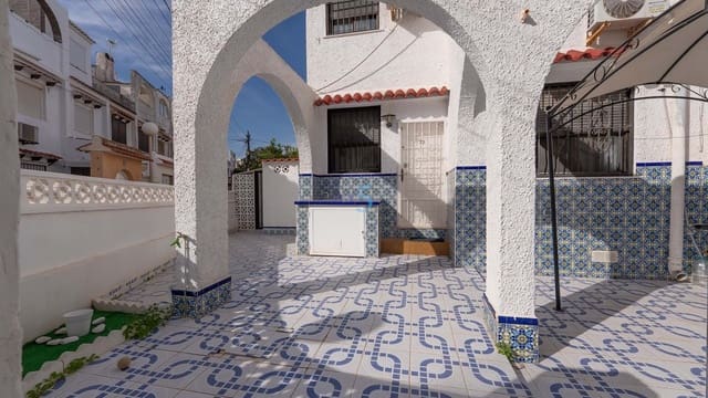 2 chambre Maison de Ville à vendre à Torrevieja avec piscine - 165 000 € (Ref: 9245775)