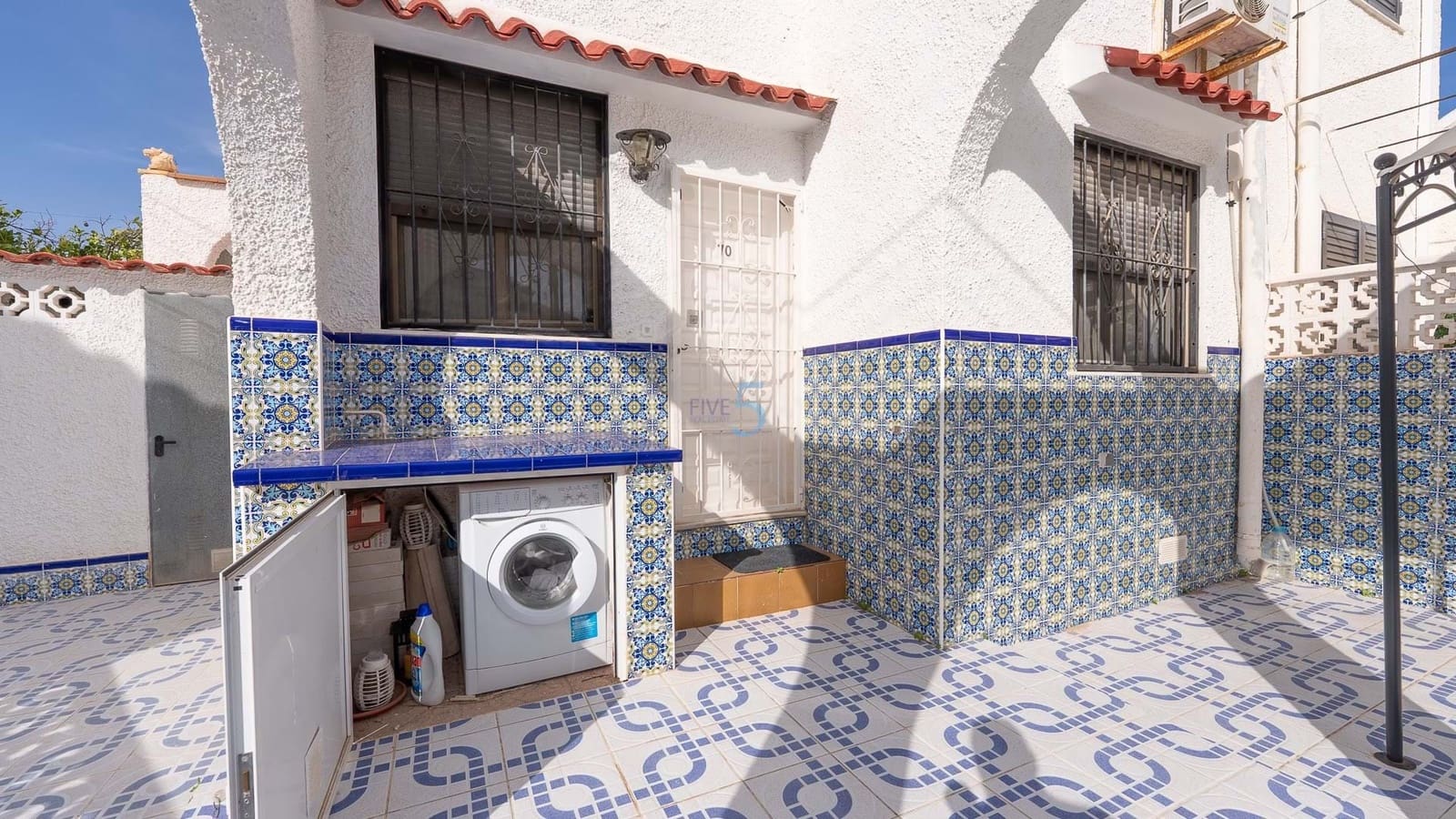 2 chambre Maison de Ville à vendre à Torrevieja avec piscine - 165 000 € (Ref: 9245775)