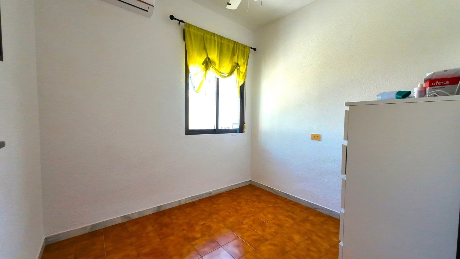 2 soveværelse Byhus til salg i Torrevieja med swimmingpool - € 159.950 (Ref: 9245775)
