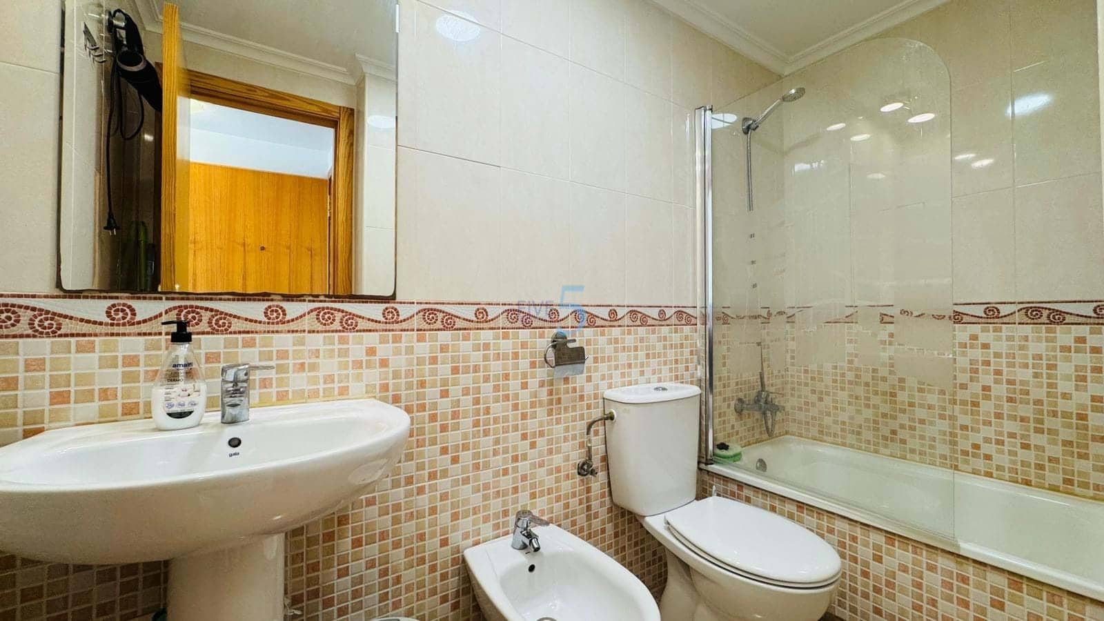 1 quarto Apartamento para venda em Torrevieja com piscina - 92 400 € (Ref: 9247816)