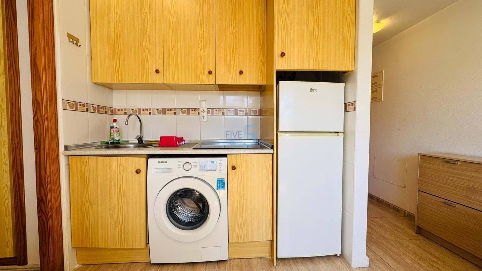 1 quarto Apartamento para venda em Torrevieja com piscina - 92 400 € (Ref: 9247816)