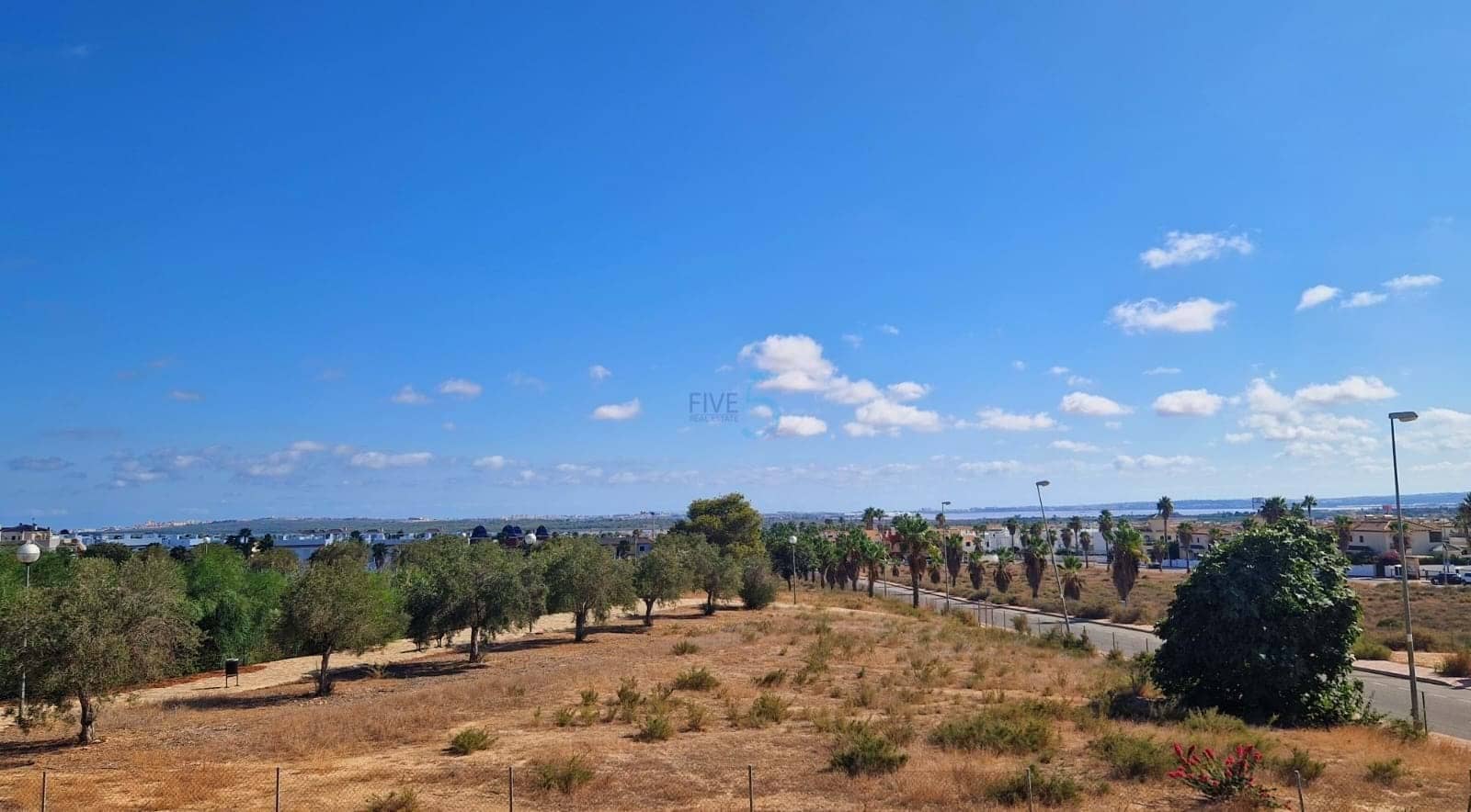 3 makuuhuone Omakotitalo myytävänä paikassa Ciudad Quesada mukana uima-altaan - 249 999 € (Ref: 9249055)