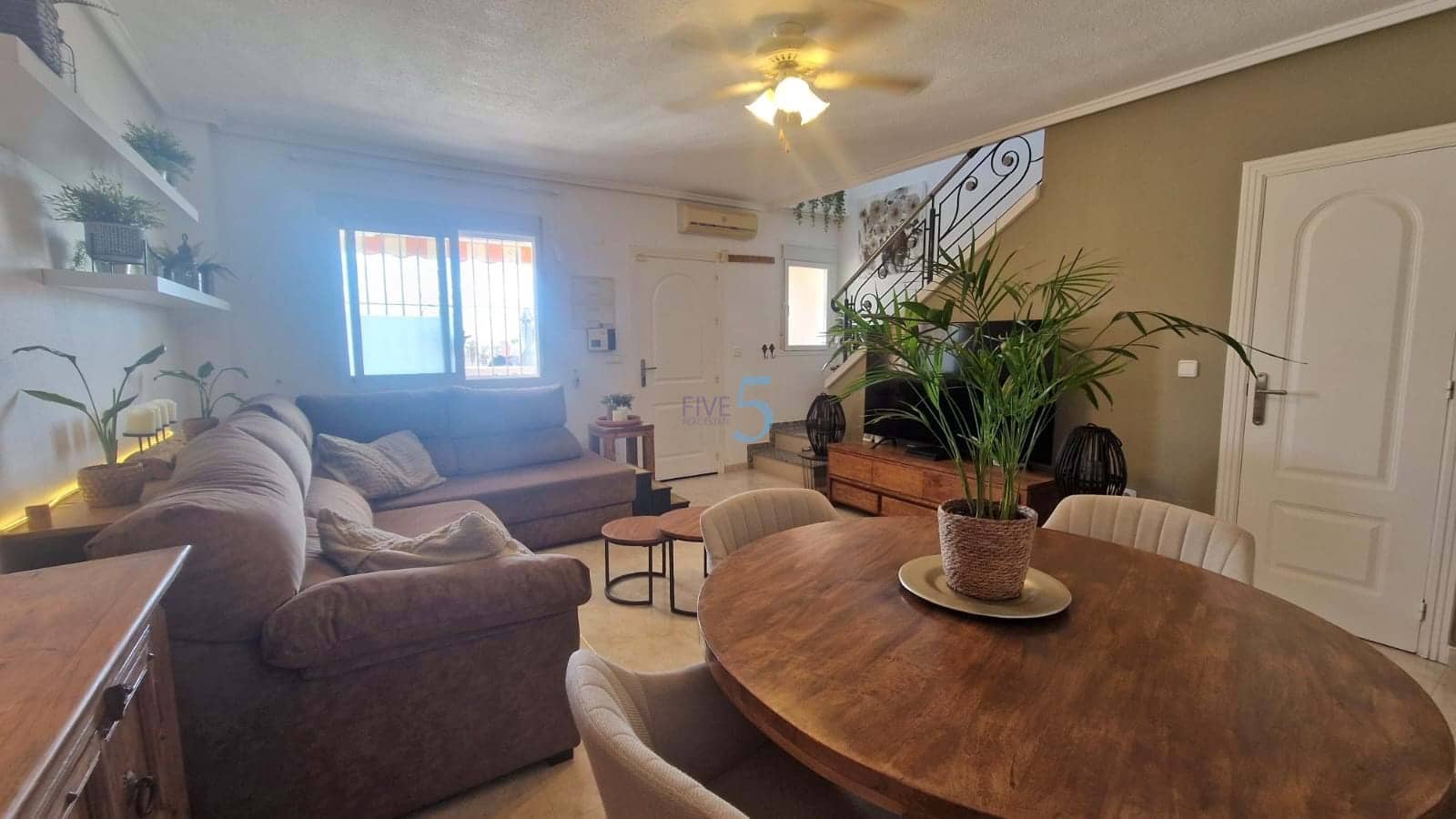 3 makuuhuone Omakotitalo myytävänä paikassa Ciudad Quesada mukana uima-altaan - 249 999 € (Ref: 9249055)