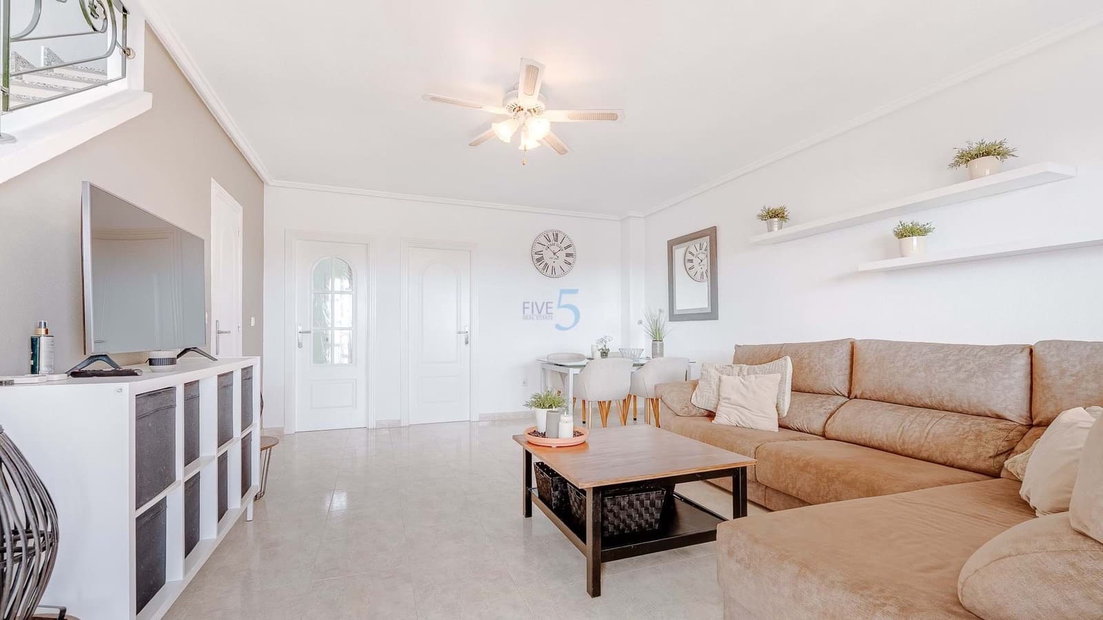 3 makuuhuone Omakotitalo myytävänä paikassa Ciudad Quesada mukana uima-altaan - 249 999 € (Ref: 9249055)