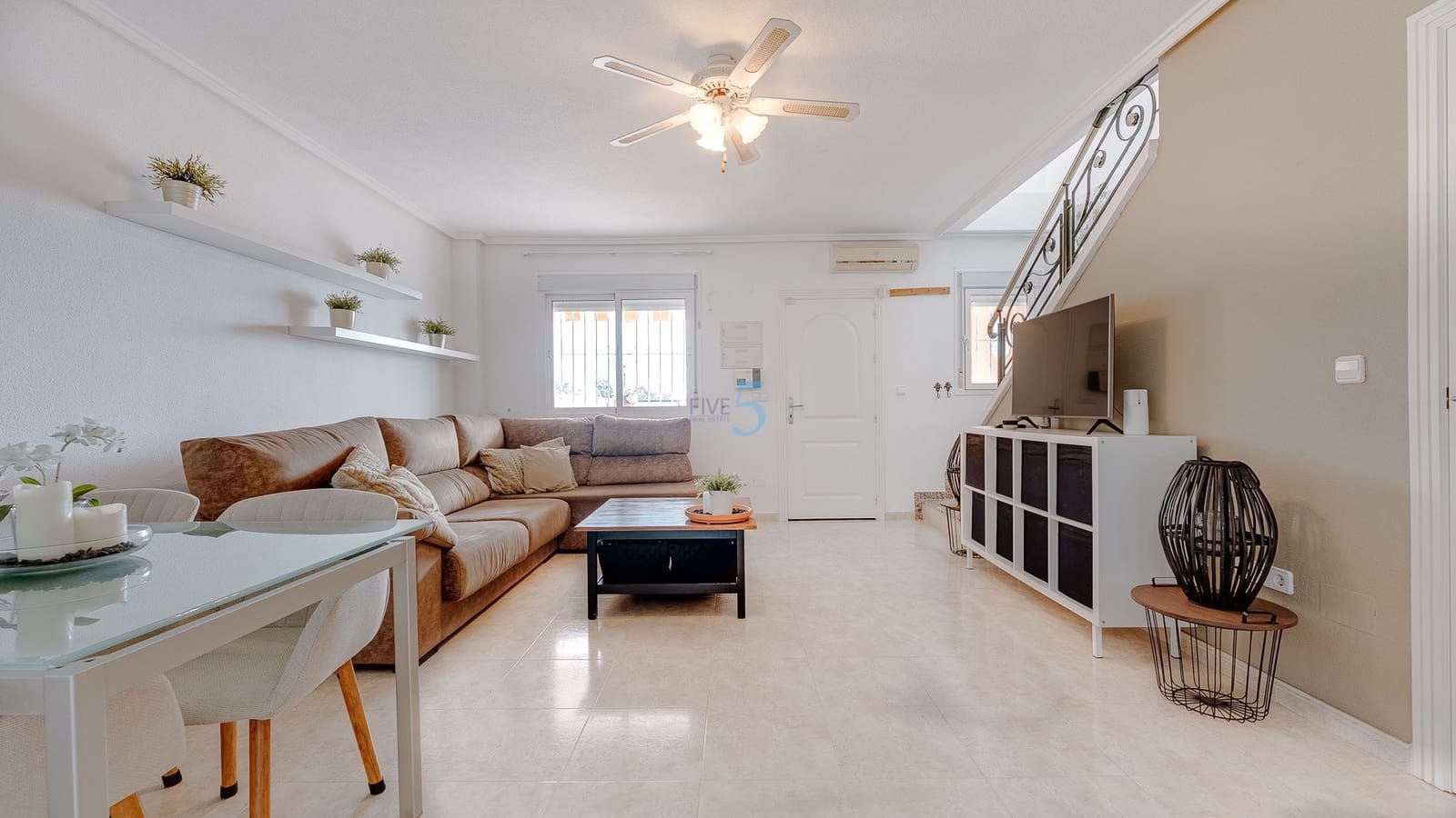 3 makuuhuone Omakotitalo myytävänä paikassa Ciudad Quesada mukana uima-altaan - 249 999 € (Ref: 9249055)