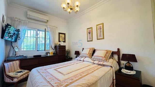 3 chambre Villa/Maison à vendre à Los Balcones avec piscine - 310 000 € (Ref: 9249056)