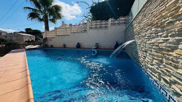 3 chambre Villa/Maison à vendre à Los Balcones avec piscine - 310 000 € (Ref: 9249056)