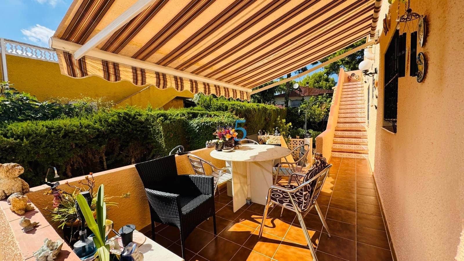 3 bedroom Villa for sale in Los Balcones with pool - € 310,000 (Ref: 9249056)