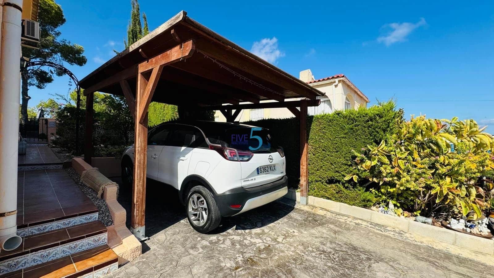 3 bedroom Villa for sale in Los Balcones with pool - € 310,000 (Ref: 9249056)