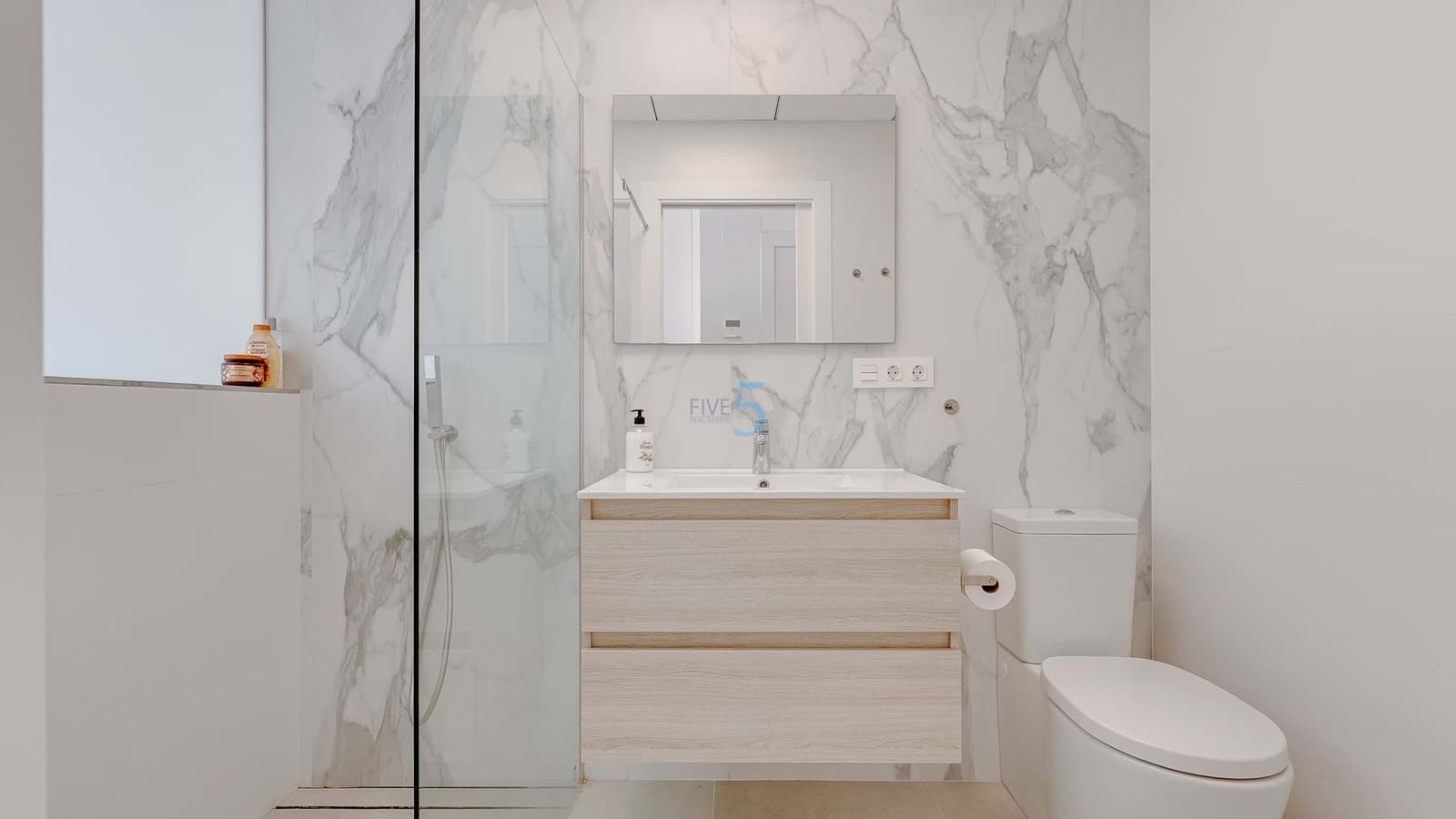 5 slaapkamer Villa te koop in Rojales met zwembad - € 450.000 (Ref: 9254508)