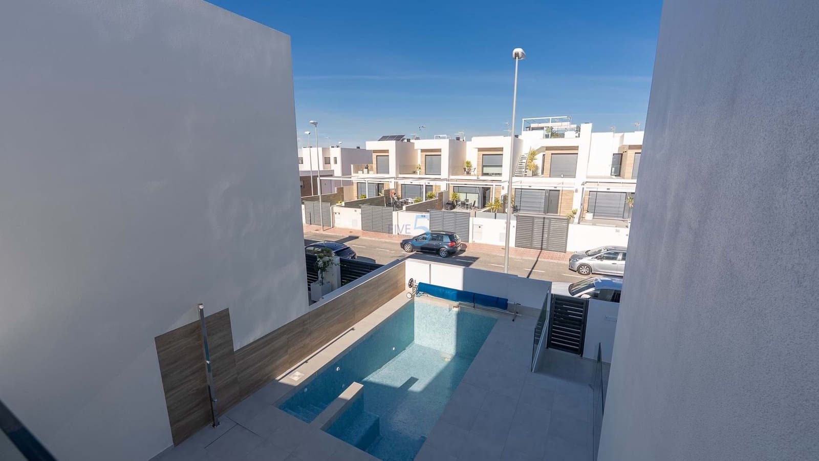 5 slaapkamer Villa te koop in Rojales met zwembad - € 450.000 (Ref: 9254508)