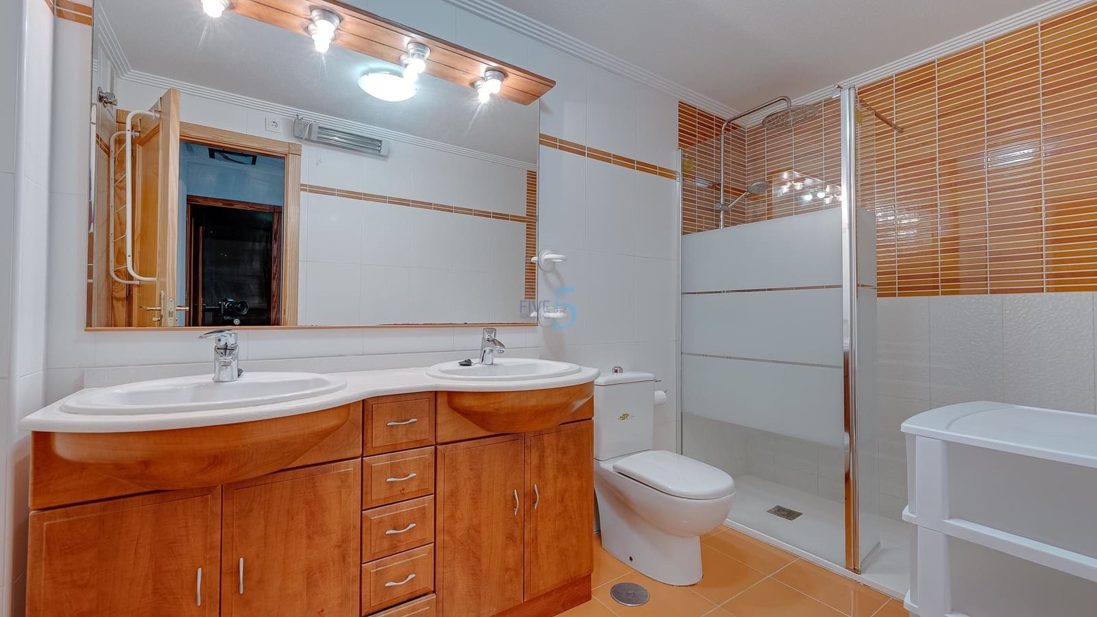 3 sovrum Hus till salu i Playa Flamenca med pool - 305 000 € (Ref: 9254510)