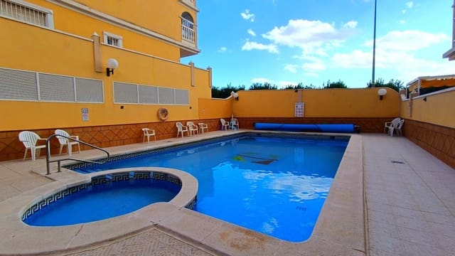 Apartamento de 2 habitaciones en Algorfa en venta con piscina - 130.000 € (Ref: 9254602)